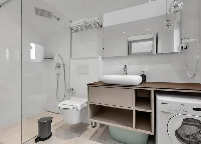 Jelena 1 - Exklusiv 马卡尔斯卡