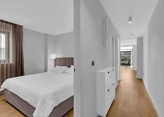 Jelena 1 - Exklusiv 招待所