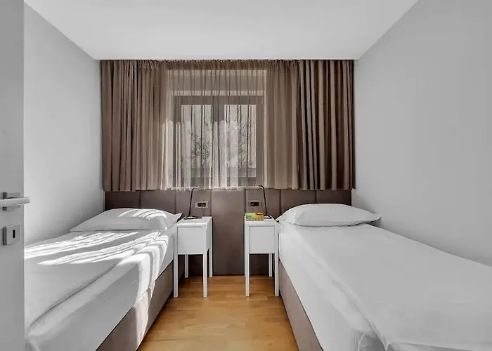 Jelena 1 - Exklusiv 招待所